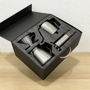 ชุดเครื่อง<span class=keywords><strong>ชง</strong></span><span class=keywords><strong>กาแฟ</strong></span>ดริปแบบมือถือ ดีไซน์คลาสสิก ปรับแต่งได้ กล่องของขวัญนำกลับมาใช้ใหม่ได้ ผลิตจากอะลูมิเนียมอัลลอยด์ ทนทาน เหมาะสำหรับใช้ในร้าน<span class=keywords><strong>กาแฟ</strong></span> - Product Image 2