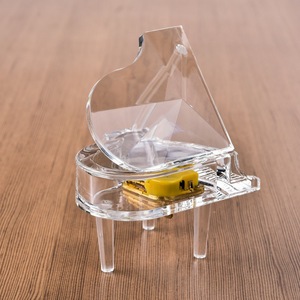 Wholesale Clockwork Grand Piano Transparent Acrylic <b>Music</b> <b>Box</b> Bulk Supply For Holiday Shop Party - Product Image 2