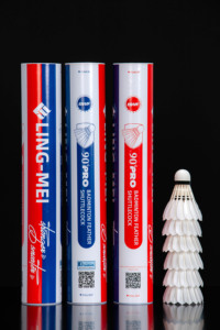 Volani da <span class=keywords><strong>badminton</strong></span> BWF all'ingrosso Lingmei 90pro, resistenti, in piuma d'oca, <span class=keywords><strong>per</strong></span> allenamento, con base in sughero naturale - Product Image 3