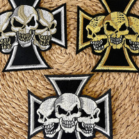 Patch brodé personnalisé punk tête de mort et croix, thermocollant, badge squelette gothique pour la décoration de vestes, chapeaux, chaussures et sacs à dos