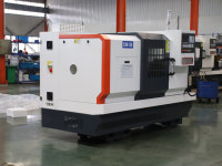 Torno CNC Horizontal CK6150 de un Solo Husillo, Ancho de Bancada 400mm, Control GSK, Alta Precisión y Rigidez