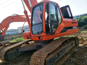 Excavadoras de orugas hidráulicas Doosan usadas de alta calidad, excavadoras de segunda mano DH225 con brazo y pluma de largo alcance de 22T, de segunda mano, de alta calidad - Product Image 3