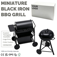 Miniature de maison de poupée : Barbecue extérieur en fer noir, rôtissoire, accessoires de cuisine, modèle de jouet miniature, ornement décoratif pour présentation