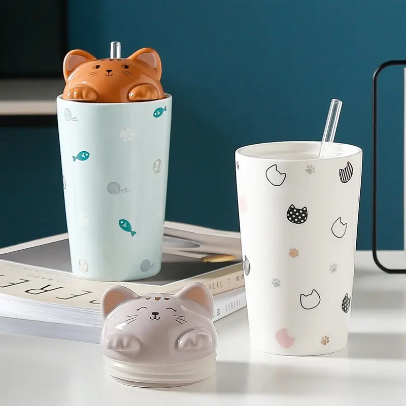 NEWSTAR nuovo arrivo tazza di gatto 480ML con paglia tazza carina con coperchio tazza di acqua studente di alta bellezza tazza di ceramica con paglia simpatico cartone animato