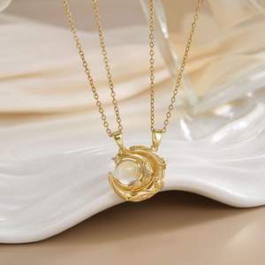 <span class=keywords><strong>Collier</strong></span> pendentif magnétique soleil et lune pour couple, élégant, polyvalent et sophistiqué, cadeau parfait pour les meilleurs amis - Product Image 5