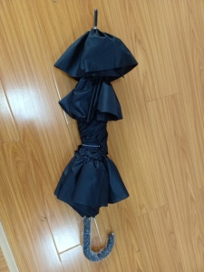 Paraguas Clásico Recto de Poliéster, Color Negro, Diseño Europeo Americano, Encaje de Pastel de Boda, Uso en Días Soleados y Lluviosos, 120 cm de Diámetro - Product Image 3