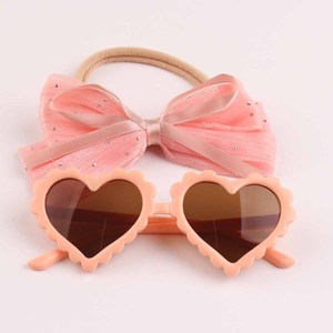 Diadema de nailon para bebé y conjunto de gafas de sol con forma de corazón, diadema con lazo brillante para bebé, accesorios para fotos de verano para niñas de 0 a 3 años - Product Image 4