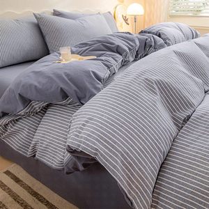 ชุดผ้าปูที่นอนลายทางเรียบง่าย ผ้าฝ้าย 4 ชิ้น ชุดผ้าคลุมเตียง ผ้าฝ้าย รุ่นใหม่ ปี 2026 พร้อมผ้าปูที่นอนและปลอกผ้านวม ปลอกหมอน - Product Image 1