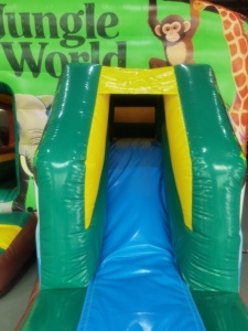 Nouveau château gonflable de jungle pour enfants, en PVC, avec souffleur et kits de réparation inclus - Product Image 2