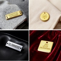 Étiquettes métalliques autocollantes 3D personnalisées en relief pour vêtements, sacs, chaussures, signes carrés - Écologiques, plaqué or 14 carats, lavables