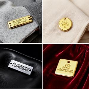 ป้ายโลหะติดเองแบบนูน 3 มิติ สำหรับเสื้อผ้า กระเป๋า รองเท้า ป้ายสี่เหลี่ยม - เป็นมิตรกับสิ่งแวดล้อม ชุบทอง 14k ล้างทำความสะอาดได้ - Product Image 2