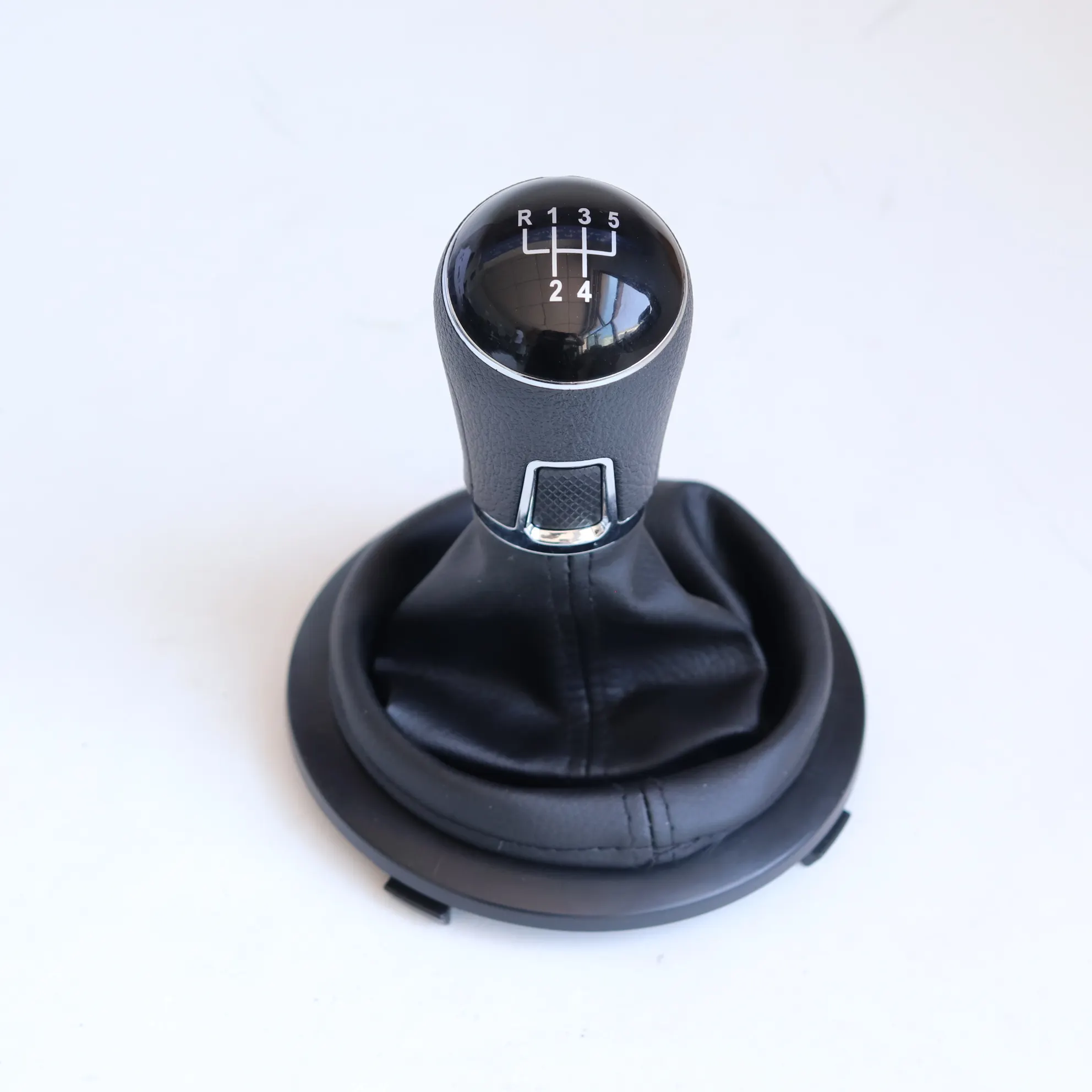 Automatic Gear Shift Knob Assembly Applicable For VW Coifa Gol/Voy /Sav G5/G6-14/19 Preto c/base Prata c/bola