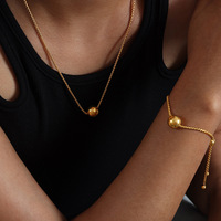 Vente en gros de bijoux pour femmes en acier inoxydable plaqué or 18 carats, boucles d'oreilles, bracelet, collier, ensembles de bijoux pour femmes