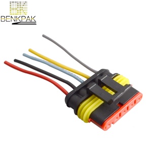 Conectores eléctricos automotrices impermeables de 5 pines con conector macho hembra de cable para motocicleta de <span class=keywords><strong>coche</strong></span> - Product Image 3