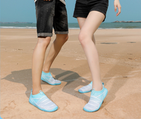 Chaussures de randonnée et de plage style couple, légères, souples, pour la marche aquatique, pieds nus, chaussettes aquatiques à séchage rapide pour femmes