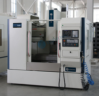 Centre d'usinage vertical CNC haute précision 3 axes VMC850 BT40 avec commande GSK, fraiseuse à métaux de moyenne capacité, guidages linéaires taïwanais