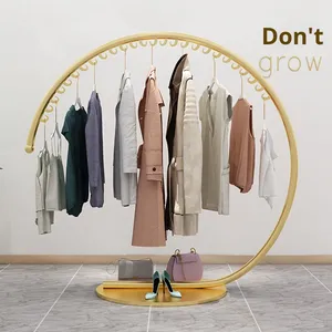 Appendiabiti Semplice in Ferro in Stile Europeo, Espositore da Terra in Metallo per Negozi o Appartamenti - Product Image 2