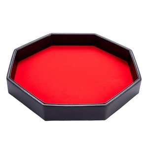 Plateau à dés imbriqués 2-en-1 avec logo personnalisé, support octogonal en cuir et plateau en velours rouge pour jeux de table et accessoires de fête - Product Image 1