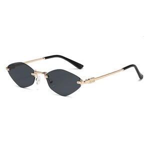 Lunettes de soleil sans monture dégradées pour femmes, style œil de chat, protection UV400, pour la conduite, style rétro, monture métallique pour adulte - Product Image 4