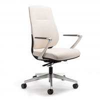 Chaise de bureau ergonomique moderne de haute qualité en PU avec dossier en maille, base en alliage d'aluminium et nylon, certifiée BIFMA, en cuir synthétique