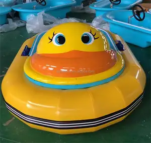 Fábrica para venda motorizado adulto e criança pato elétrico forma piscina inflável água pára-choques barco