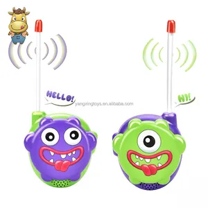 Nuovo arrivo giocattolo elettrico Walkie Talkie a lungo raggio 500m per esterni Wireless giocattolo interattivo per bambini