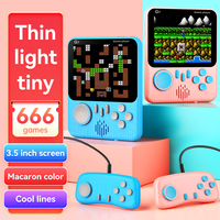 Cadeaux Populaires Jouets Gaming Jouer à Deux Rétro 666 Jeux 3.5 Pouces Connectable à la Télévision Double Manette Console de Jeu Vidéo Portable G7