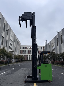 מלגזה תלת-כיוונית עם מגדל הרמה, מלגזה להרמת אנשים, מלגזה להערמה במקומות צרים (VNA) - Product Image 4