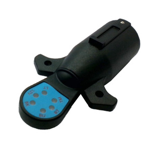 Probador de Enchufes de Remolque Americanos de 7 Pines con Pantalla LED para Diagnóstico de Cableado Automotriz Up1701T - Product Image 2