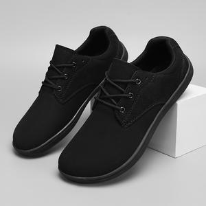 Chaussures en cuir pour hommes de grande taille avec une large surface pour le pied et sans pression sur les orteils. Chaussures de sport et décontractées pour hommes à bout large - Product Image 5