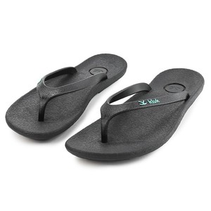 Sandalias Negras Modernas para Mujer con Plantilla Ergonómica para la Playa y Uso Diario - Product Image 1