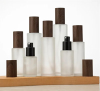 En stock, flacon pulvérisateur cosmétique en verre à épaulement plat, finition givrée, avec couvercle en bois, 30ml 50ml 60ml 100ml, pour sérum de soin de la peau