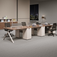 Poste de travail minimaliste moderne pour employés, bureau informatique avec cloison en bois 4 places, ensemble de 4 bureaux et chaises