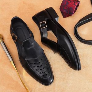 1 1 Sandalias de cuero genuino para hombres de negocios de verano Zapatos casuales transpirables para hombres Sandalias retro para hombres - Product Image 2