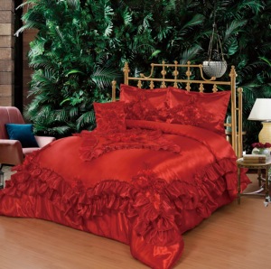 Parure de <span class=keywords><strong>lit</strong></span> de luxe en satin pour mariage, broderie 3D roses, <span class=keywords><strong>couvre</strong></span>-<span class=keywords><strong>lit</strong></span> crème et bordeaux à volants, taies d'oreiller, style princesse, ensemble complet - Product Image 5