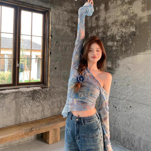 Camiseta de mujer con hombros descubiertos, de malla azul, con ombligo expuesto, ajuste ceñido, transpirable, de secado rápido, elegante, para verano - Product Image 3