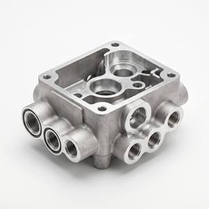Boîtier de distributeur hydraulique en alliage d'aluminium ADC12 A380 moulé sous pression, fabrication OEM personnalisée, outillage rapide, faible MOQ pour machines mobiles - Product Image 1