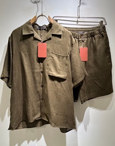 Conjunto de dos piezas de lino informal de verano de la marca de lujo Loro Piana, estilo vintage, deportivo, transpirable y holgado para hombre. - Product Image 2