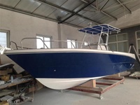 Bateau de pêche à console centrale en fibre de verre de 27 pieds à vendre