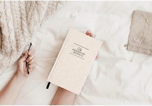 Carnet de <span class=keywords><strong>Gratitude</strong></span> et Guide de Manifestation en Lin Premium A5, Couverture Rigide, Journal Quotidien Non Daté, Planificateur d'Affirmations – Vente en Gros - Product Image 6