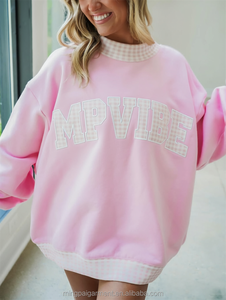 เสื้อสเวตเชิ้ตไหมพรมแบบมีซับใน คอวี ทรงโอเวอร์ไซส์ สำหรับฤดูหนาว  ตกแต่งลายสก็อต พิมพ์ลายตัวอักษร แขนยาว ผ้าฟลีซ สไตล์ลำลองสำหรับผู้หญิง  รับผลิตตามแบบ OEM - Product Image 2