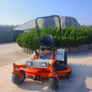 Tondeuse à <span class=keywords><strong>gazon</strong></span> commerciale à essence avec roues antidérapantes pour une coupe rapide de l'herbe et un fonctionnement stable - Product Image 3