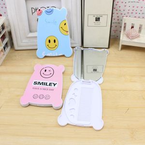 Juego de espejo y peine portátiles, diseño plegable de dibujos animados para estudiantes, uso doméstico, forma irregular, color aleatorio - Product Image 1