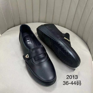 "2022 nouveau design les femmes de base casual mode <span class=keywords><strong>pas</strong></span> <span class=keywords><strong>cher</strong></span> PU supérieur sans lacet semelle intérieure souple chaussures plates" - Product Image 4