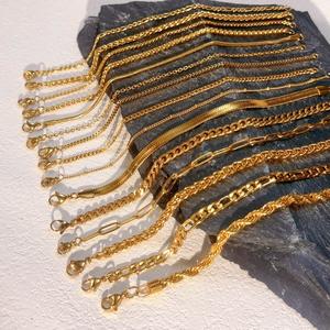 Pulsera de Cadena Cubana de Acero Inoxidable Chapada en Oro, Ajustable, Resistente al Agua y al Deslustre, para Mujer - Product Image 3