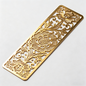 Marque-page en laiton lisse ajouré, personnalisable, avec motif floral exquis, pour la lecture et les cadeaux souvenirs, vente en gros - Product Image 1
