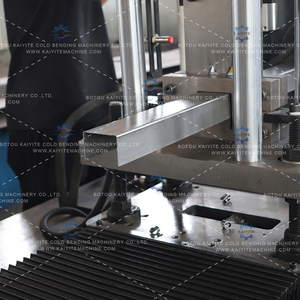 Công nghiệp màn trập cửa kênh dây chuyền sản xuất máy hoàn toàn tự động nhiệm vụ nặng nề hình chữ U đường sắt hướng dẫn cuộn hình thành thiết bị - Product Image 2