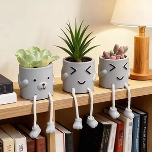 Pot de fleurs multi-feuilles Eskimo Doll, objet décoratif pour plantes en pot créatives, décoration de bureau à domicile - Product Image 1