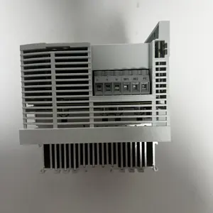 LENZE LENZE série 8200 VFD E82EV752K2C / E82EV752-2C neuf original en stock 100% nouveau