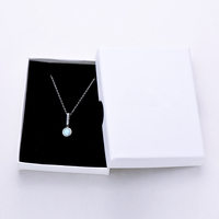 Mode Opale Synthétique 925 Sterling Silver Round Cut Cut Bezel Blanc 6mm Opale Long Pendentif Collier pour Femmes